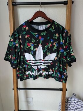Adidas Women's Bellist Floral Trefoil Cropped Tee - Size M